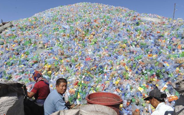 comment recycler les bouteilles en plastique