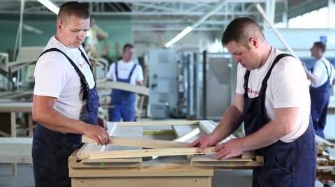 Portes en bois de bricolage