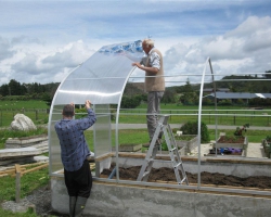 Assemblage de serre en polycarbonate