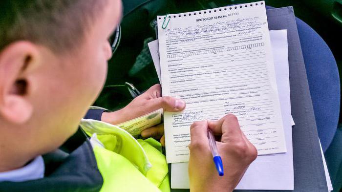 fonctions de l'inspecteur de la police de la circulation lors de l'enregistrement d'un accident