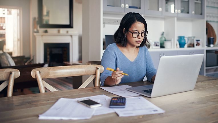 Comment fermer la propriété intellectuelle d'un entrepreneur individuel?