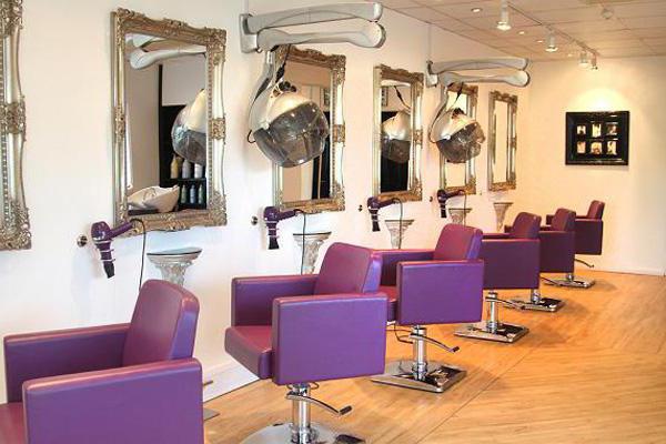 Location d'un lieu de travail dans un salon de beauté