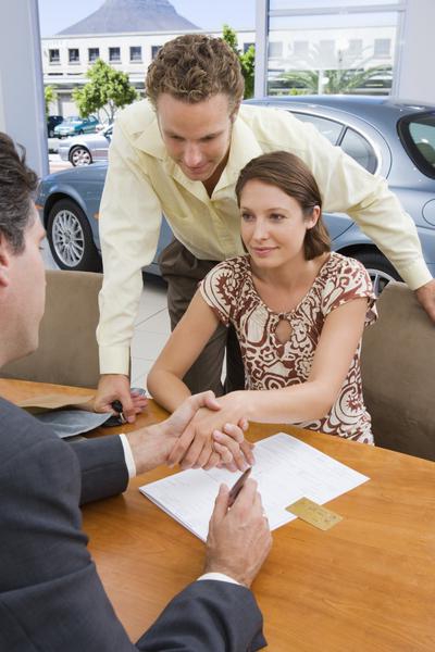 par rapport à la voiture d'un parent