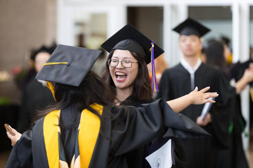 pentru a absolvi sau absolvi universitatea - cum să o faci corect