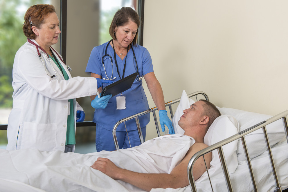 aller à l'hôpital pour examen à Moscou